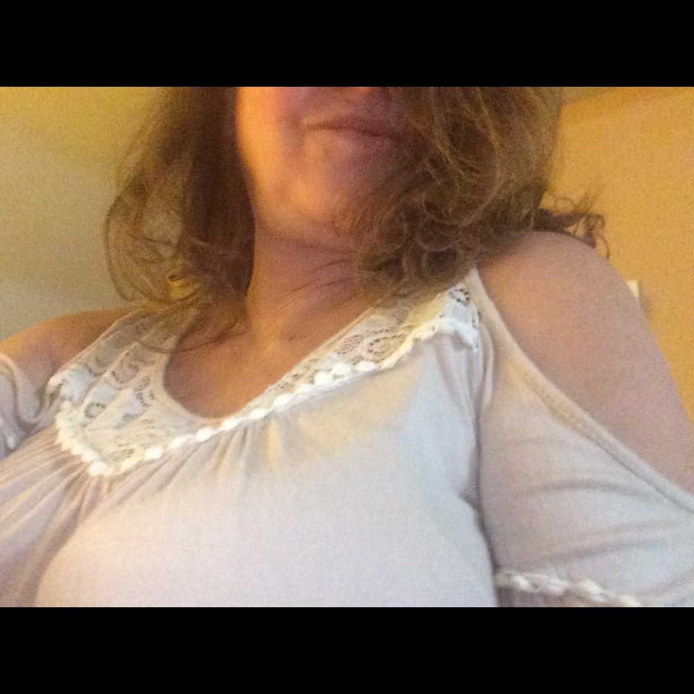 Top - Picture 3 of 3